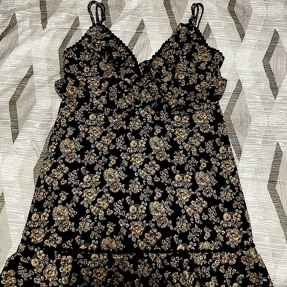 Flair the label, mini dress used once - Picture 1 of 3